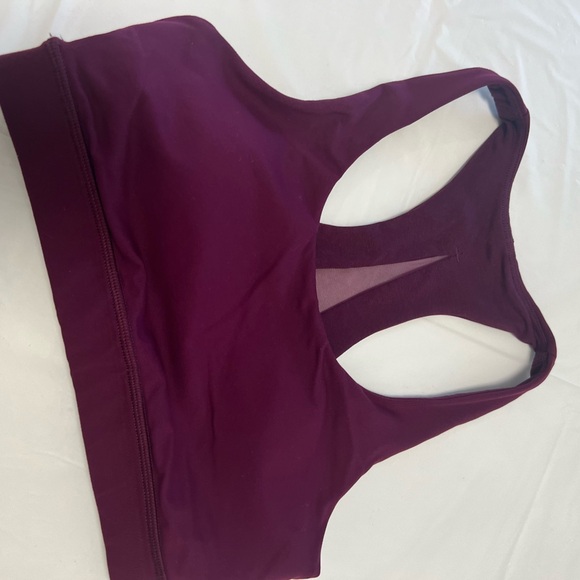 LULULEMON SPORT BRA TOP SIZE 4. - Picture 4 of 12